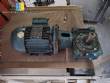 Motoredutor Cestari com motor de 0,75 CV trif�sico WEG
