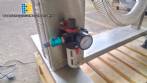 Envasadora de l�quidos pneum�tica em inox semi-autom�tica com dois bicos Y&G Packing Machinery