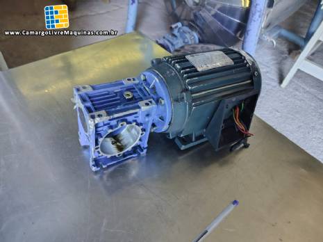 Motor el�trico de indu��o com pot�ncia 0,37 kw Hercules