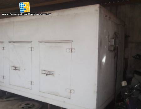 C�mara fria com compressor