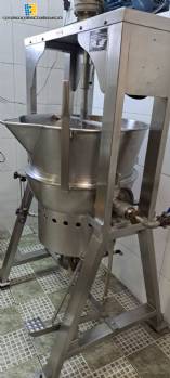 Tacho cozinhador em inox � g�s para doces Incal 100 litros
