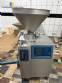 Embutideira cont�nua com retorcedor de embutidos lingui�as salames mortadela Risco RS 110