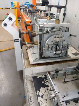 Linha para produ��o de perfil de a�o Drywall