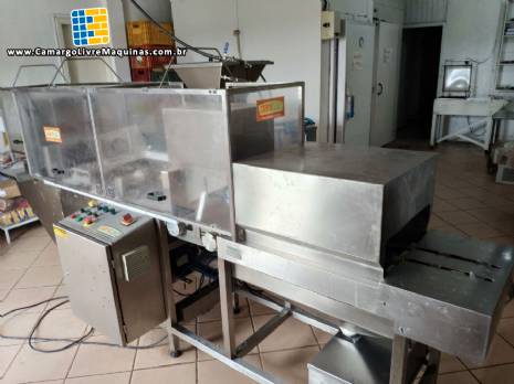 Recheadora de p�o de alho Panitec