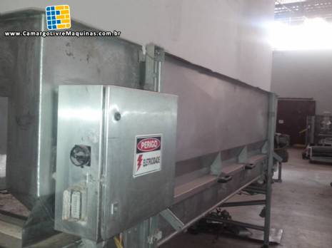 Tanque armazenador com esteira em a�o inox