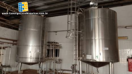Tanque misturador com isolamento  em inox 15.000 litros