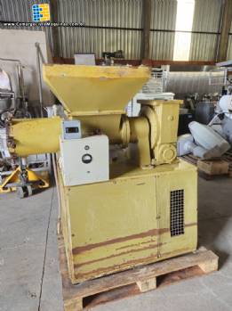 Extrusora para sabonetes sab�o Claumaq simplex 200