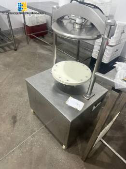 Embutideira hidrulica com 2 bicos em ao inox para linguias Preciso Inox