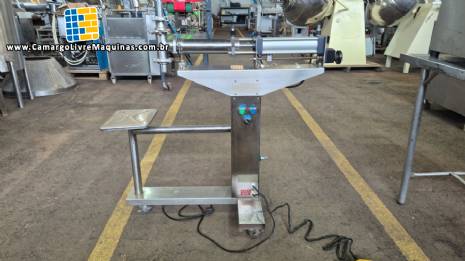 Envasadora em inox semiautom�tica para l�quidos com 1 bico