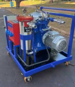 Centrifuga separadora para purifica��o de �leos minerais Alfa Laval MAB 206