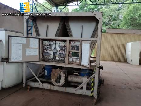 Chiller com compressores Scroll YORK Chiller com compressores Scroll YORK