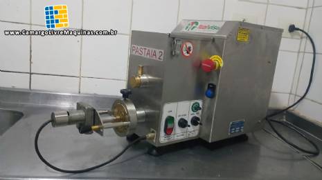Extrusora em inox de massas Pastaia 2 Italvisa 9 kg Extrusora em inox de massas Pastaia 2 Italvisa 9 kg