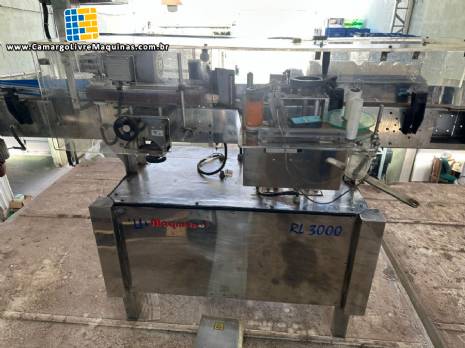 Rotuladora automática em inox para frascos potes cilíndricos planos Maqmundi Rotuladora automática em inox para frascos potes cilíndricos planos Maqmundi